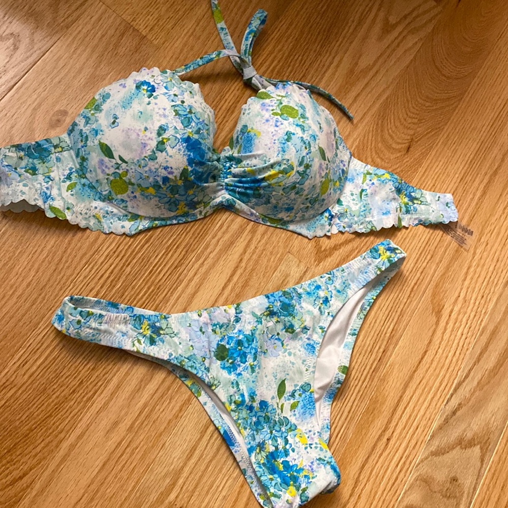 Victorias Secret Bikini set